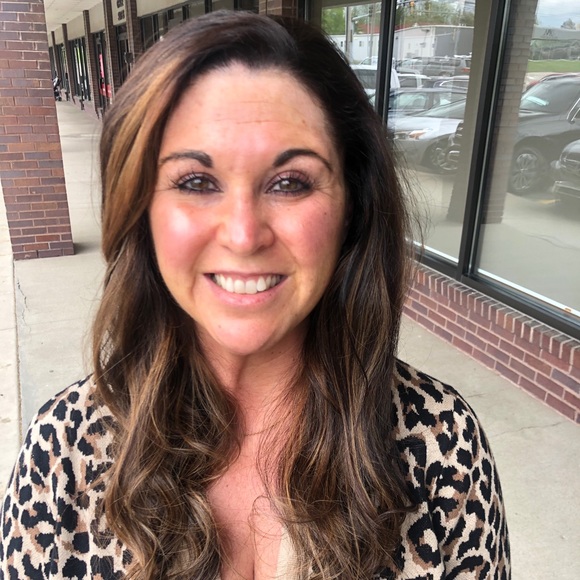 Meet your Posher, Ashley - Picture 1 of 1